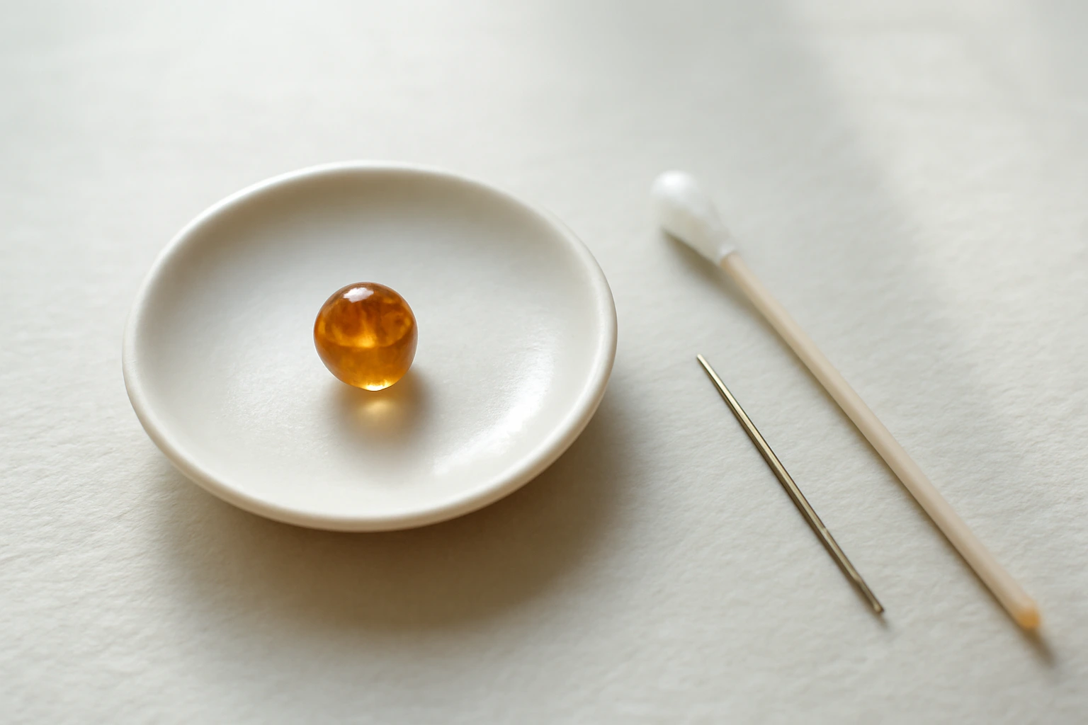Kim nóng, aceton, dao cạo: các phép thử hổ phách để lại dấu vết